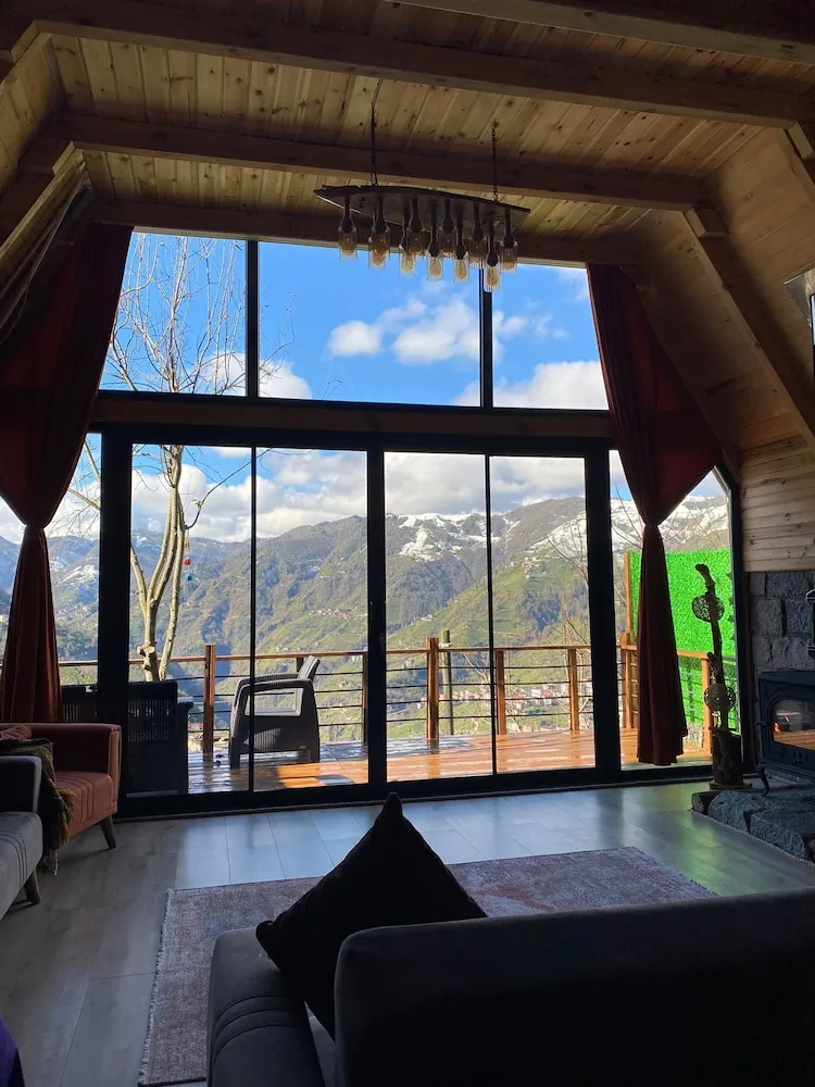 Basic Süit, Veranda, Dağ Manzaralı