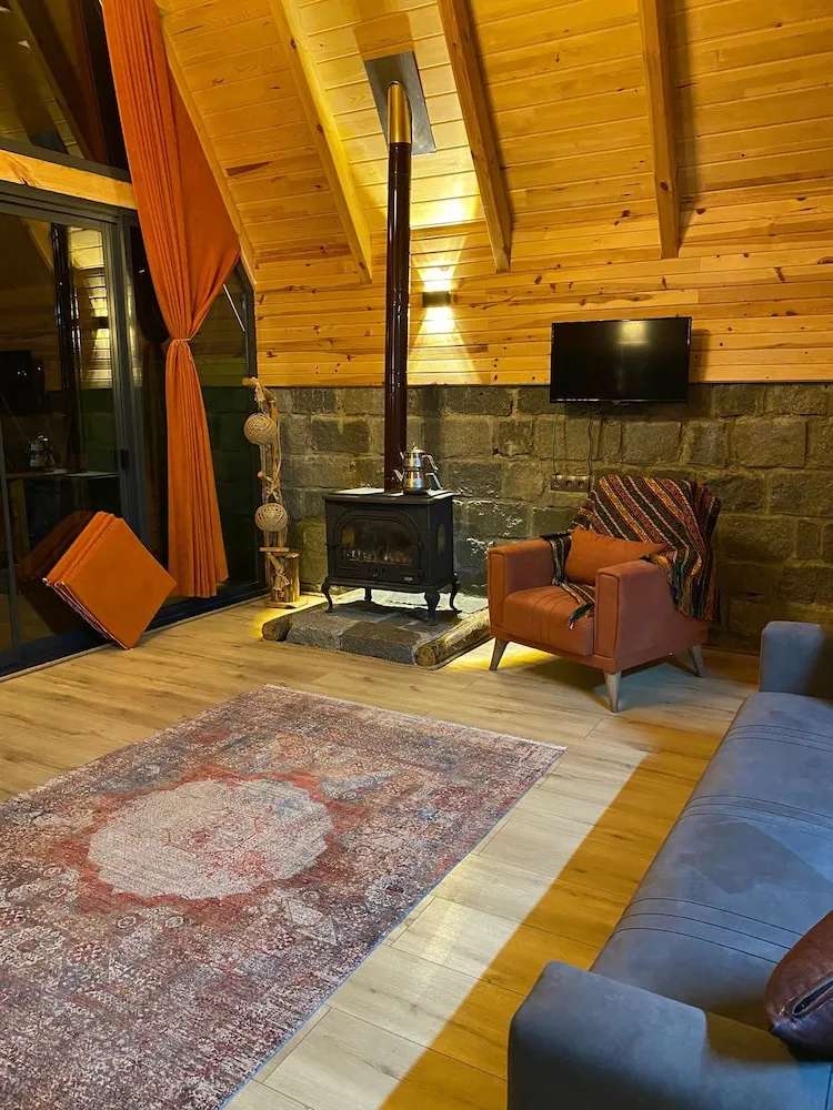 Basic Süit, Veranda, Dağ Manzaralı