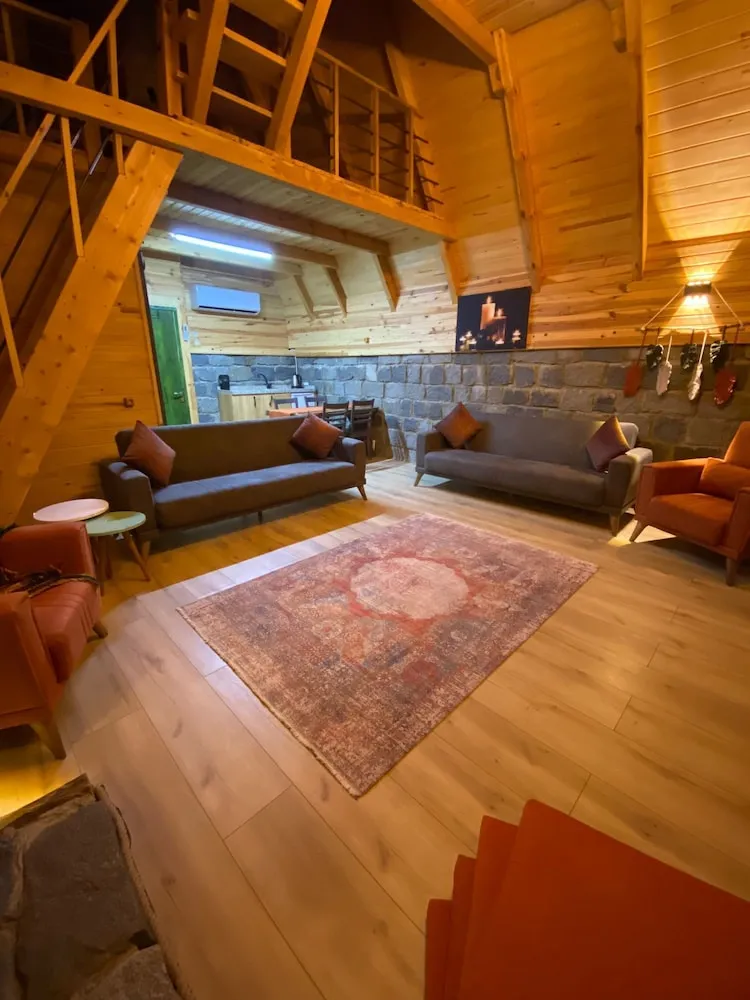 Basic Süit, Veranda, Dağ Manzaralı