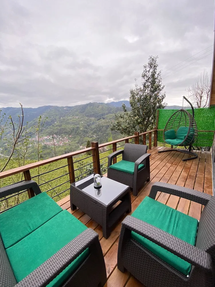 Basic Bungalov, Veranda, Dağ Manzaralı