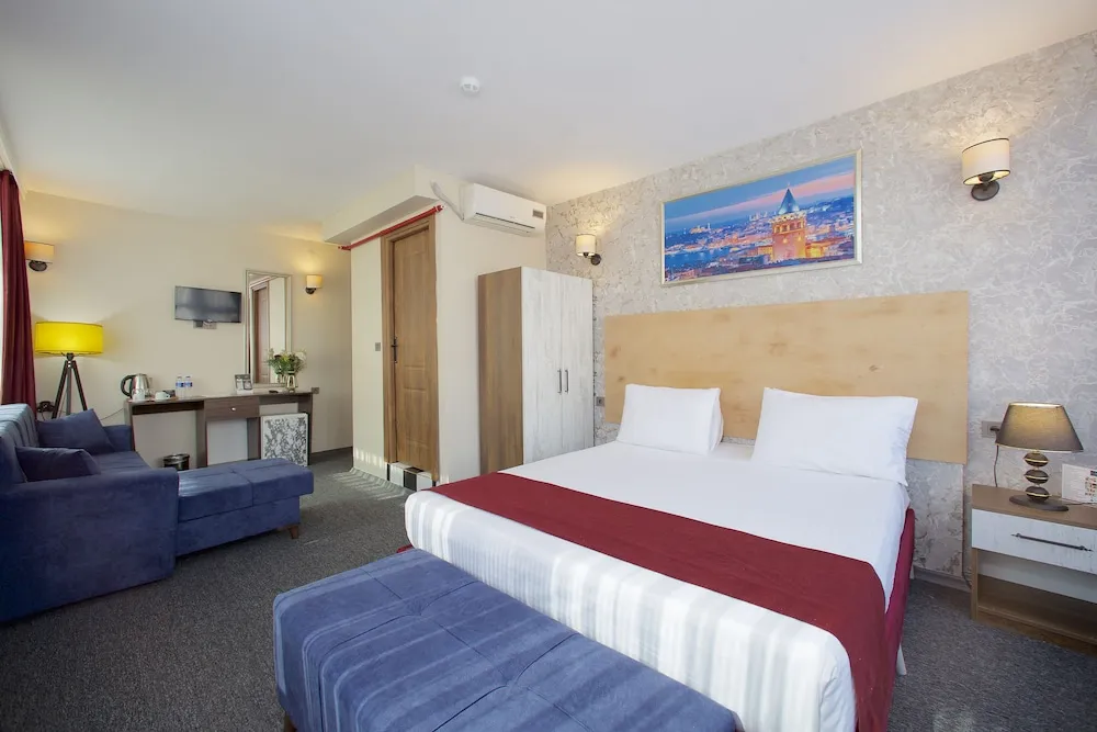 Deluxe Tek Büyük Yataklı Oda, Köşe