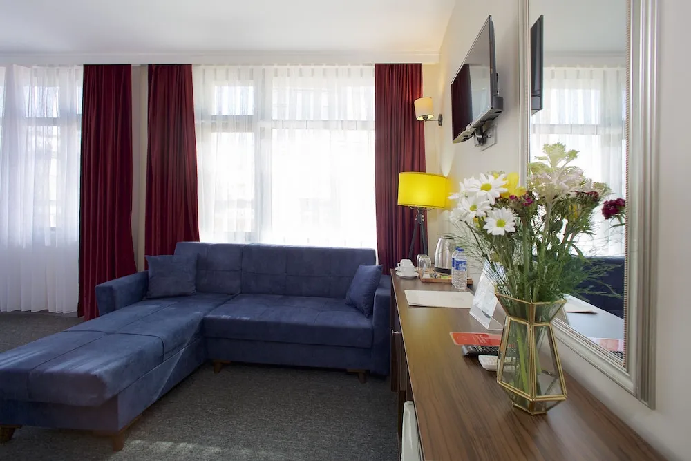 Deluxe Tek Büyük Yataklı Oda, Köşe