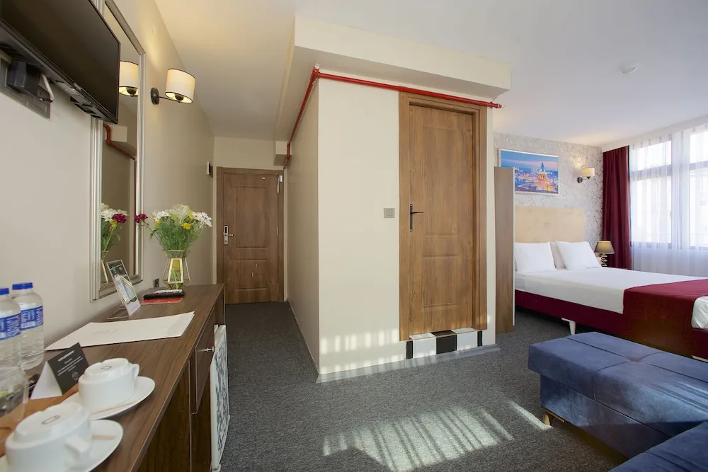 Deluxe Tek Büyük Yataklı Oda, Köşe