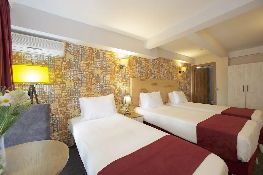 Standard Üç Kişilik Oda