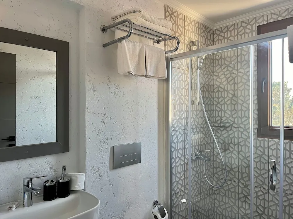 Deluxe Room, Balcony, City View