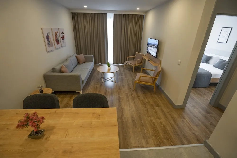Family Süit, 2 Yatak Odası, Bahçe Manzaralı