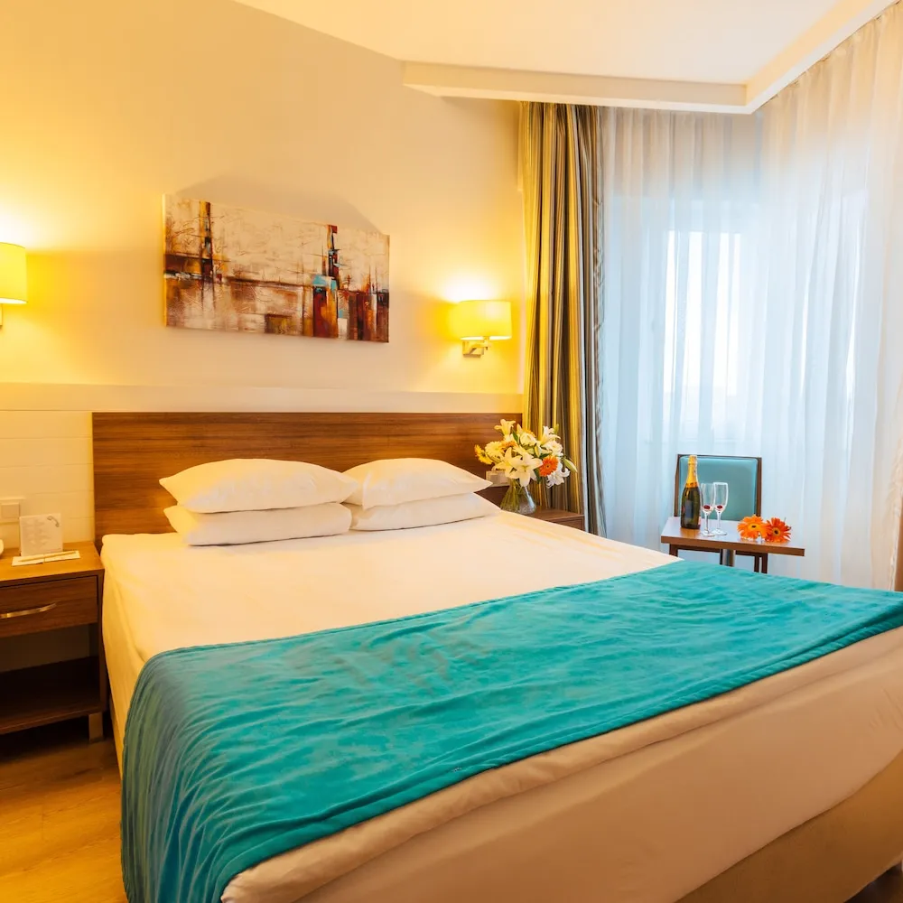 Standard Room (Room Only)