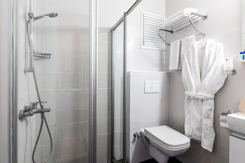 Platine Hotels & Suites