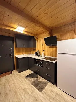 Aurora Suit Bungalov