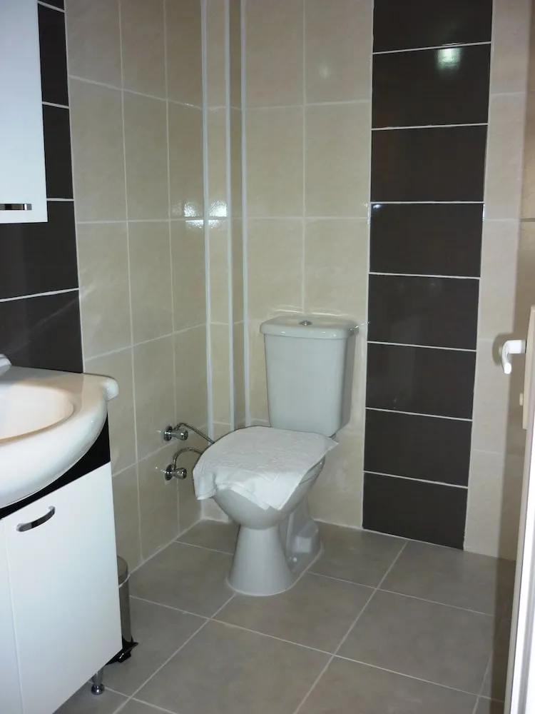 Classic Üç Kişilik Oda, Birden Çok Yatak, Bahçe Manzaralı