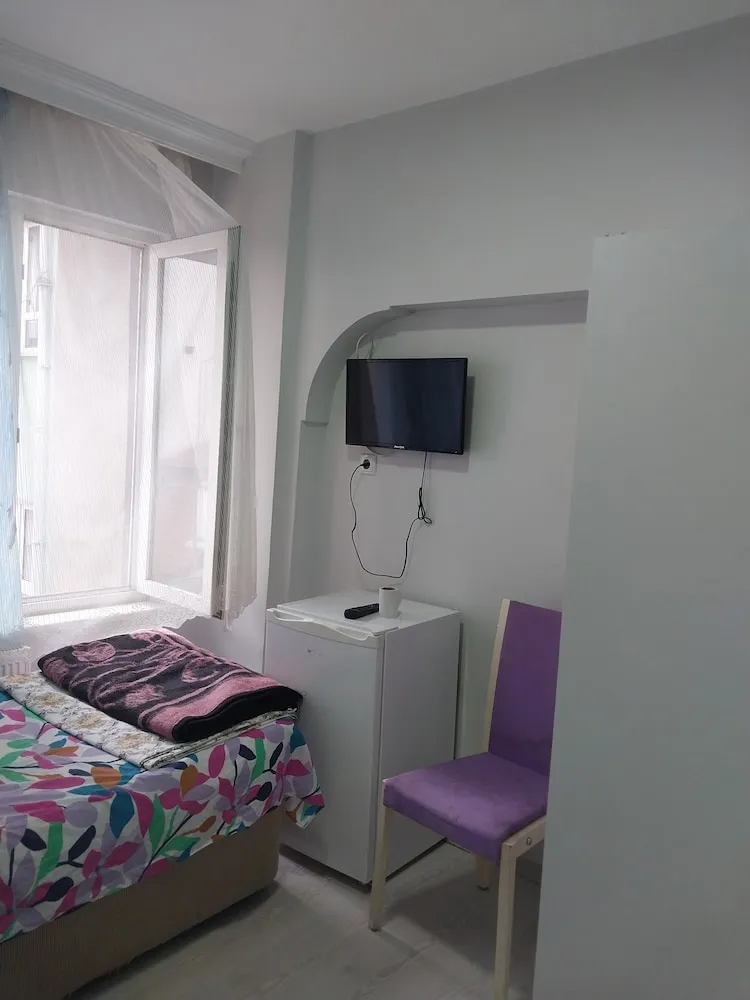 Basic Tek Kişilik Oda, 1 Yatak Odası, Ortak Banyo, Şehir Manzaralı