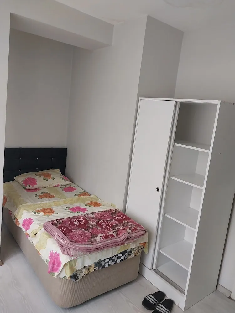 Basic Tek Kişilik Oda, 1 Yatak Odası, Ortak Banyo, Şehir Manzaralı