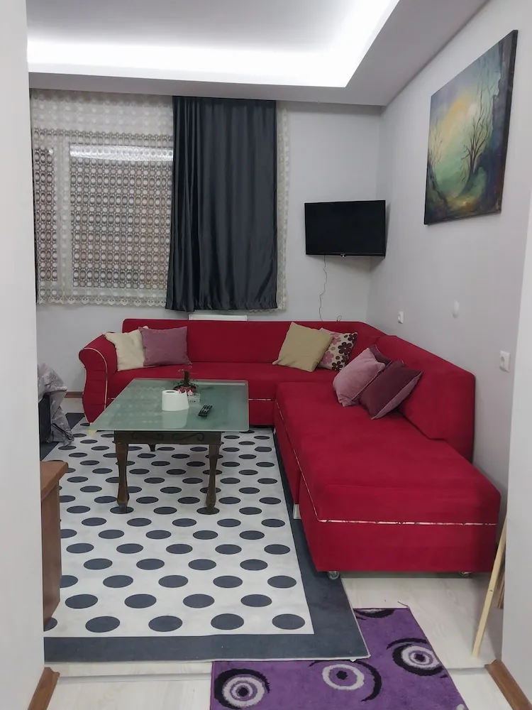 Basic Apart Daire, 1 En Büyük (King) Boy Yatak, Sigara İçilebilir, Köşe