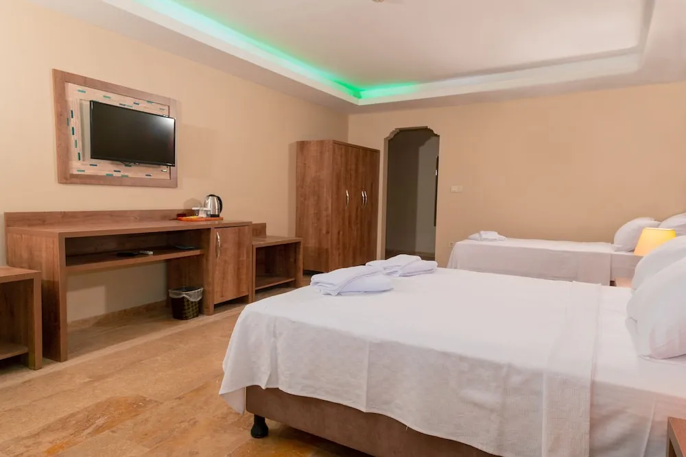 Standard Üç Kişilik Oda