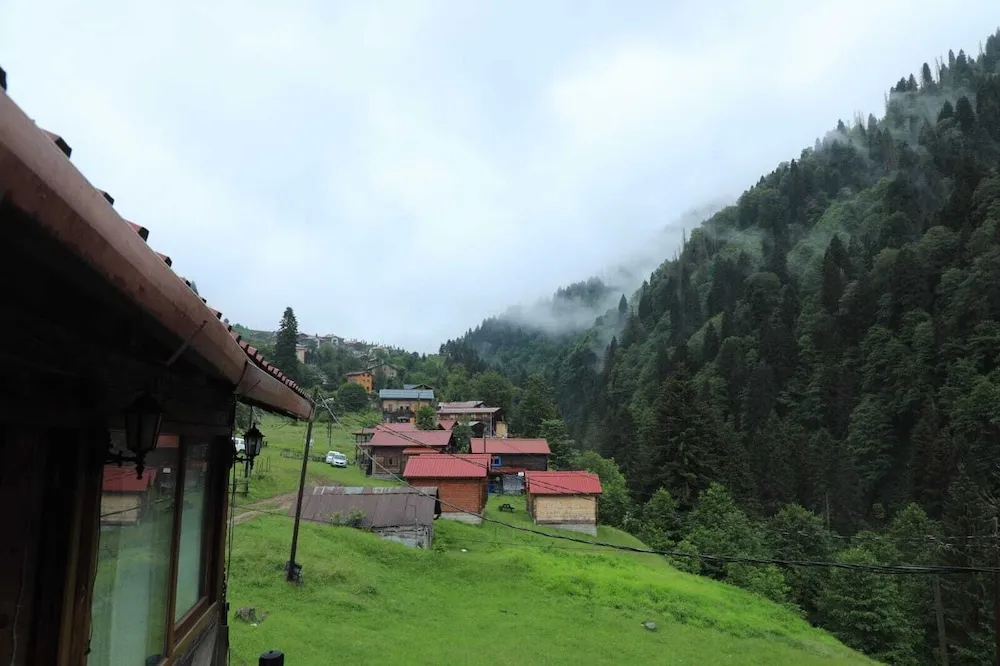 Apart Daire, Dağ Manzaralı