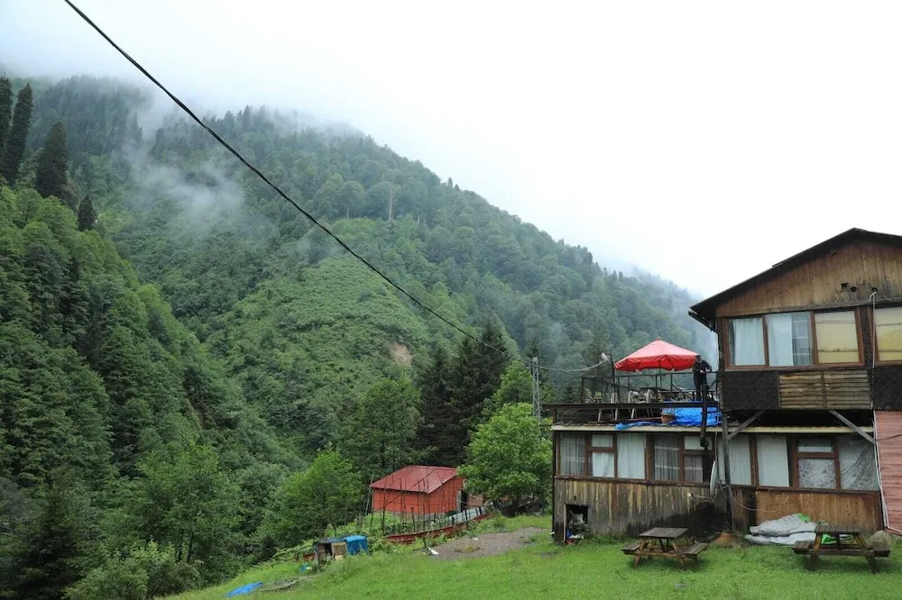 Apart Daire, Dağ Manzaralı