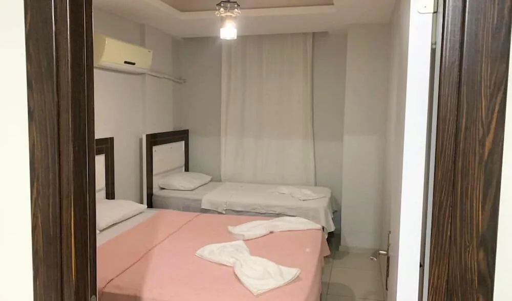 Standard Üç Kişilik Oda