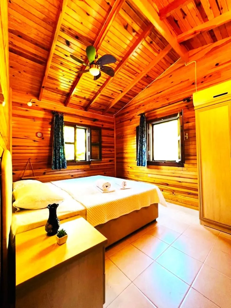 Basic Bungalov, Birden Çok Yatak, Balkon/Veranda, Bahçe Manzaralı