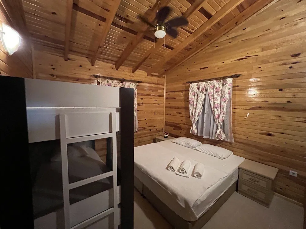Deluxe Bungalov