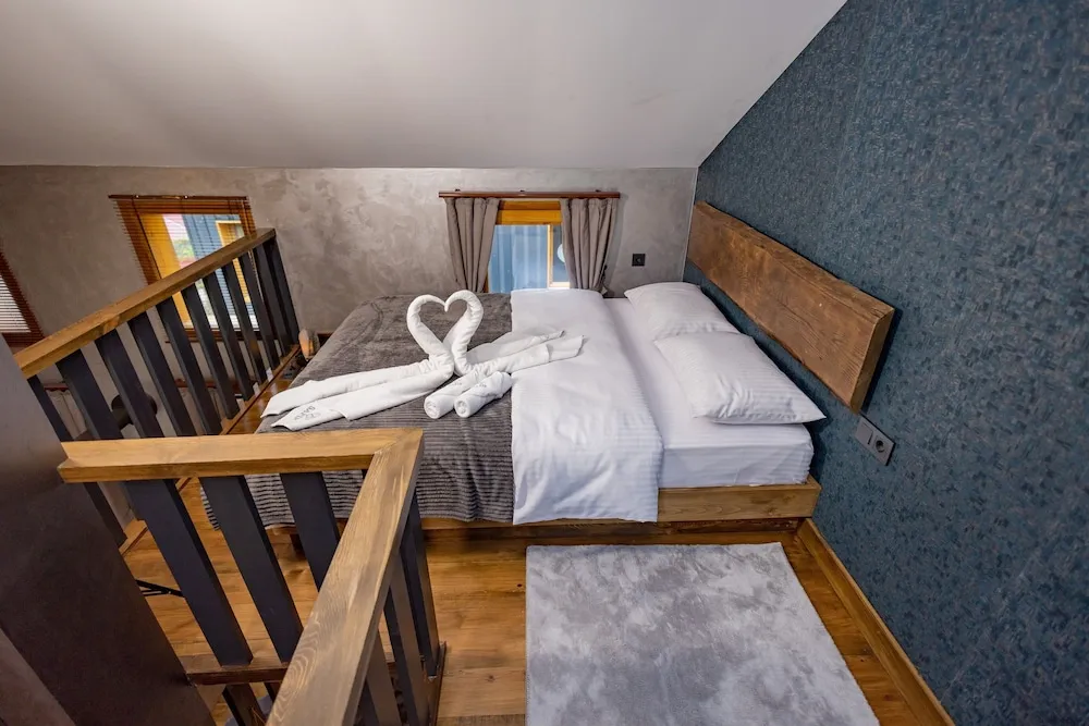 Luxury Dağ Evi, Sıcak Su Küveti