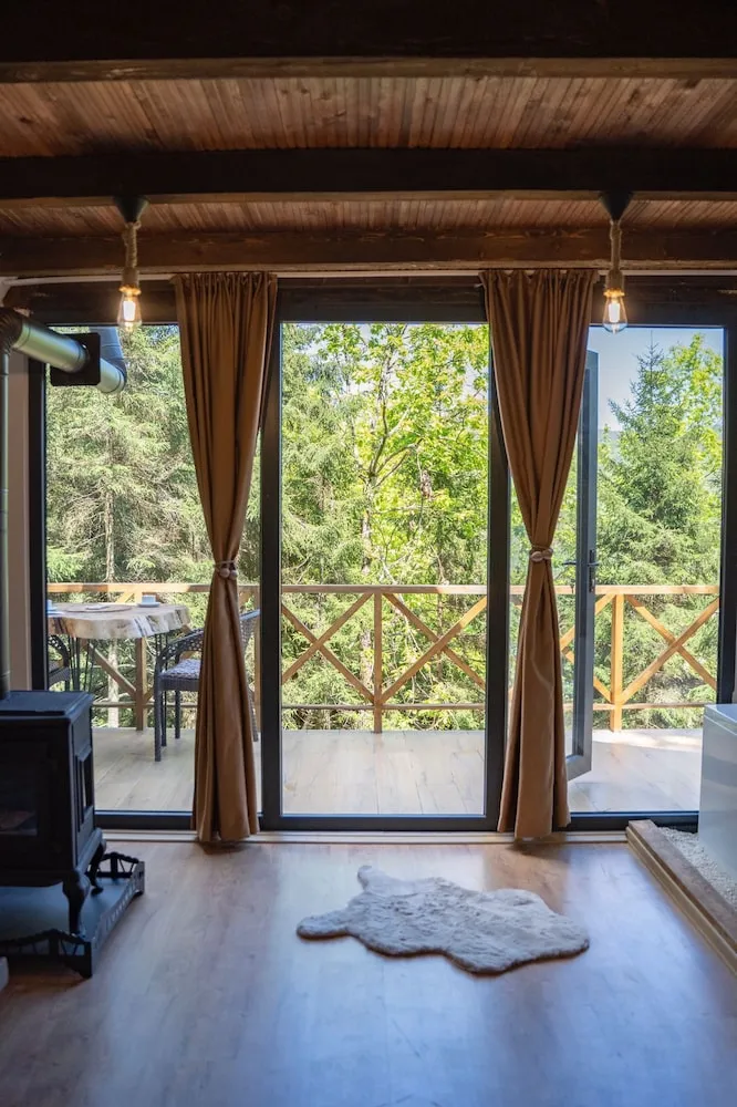 Premium Bungalov, 1 En Büyük (King) Boy Yatak ve Çekyat