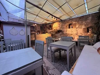 Hanole Guest House