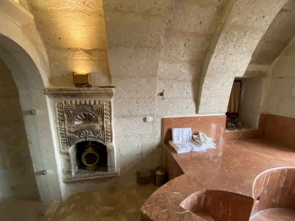 Stone Suite with Jacuzzi