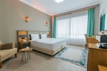 Fevzi Hoca Hotel