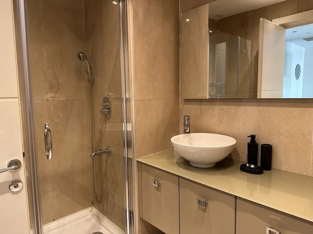 Standard Apart Daire, 1 Yatak Odası, Havuz Manzaralı, Avlu