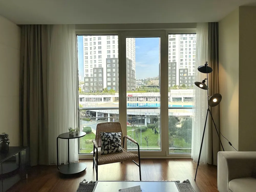 Standard Apart Daire, 1 Yatak Odası, Havuz Manzaralı, Avlu