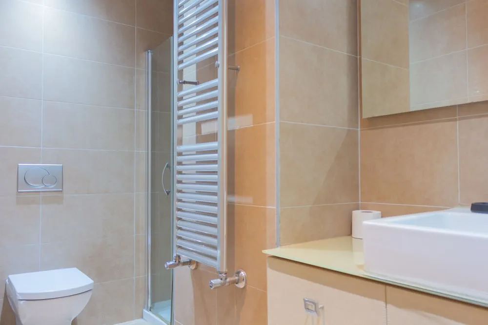 Standard Apart Daire, 2 Yatak Odası, Avlu Manzaralı