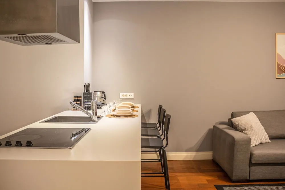 Standard Apart Daire, 2 Yatak Odası, Avlu Manzaralı
