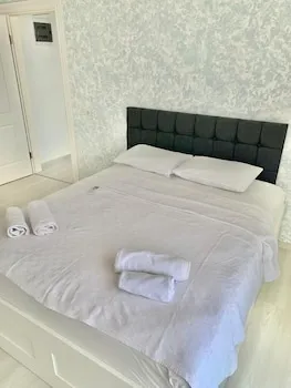 Özkan Apart