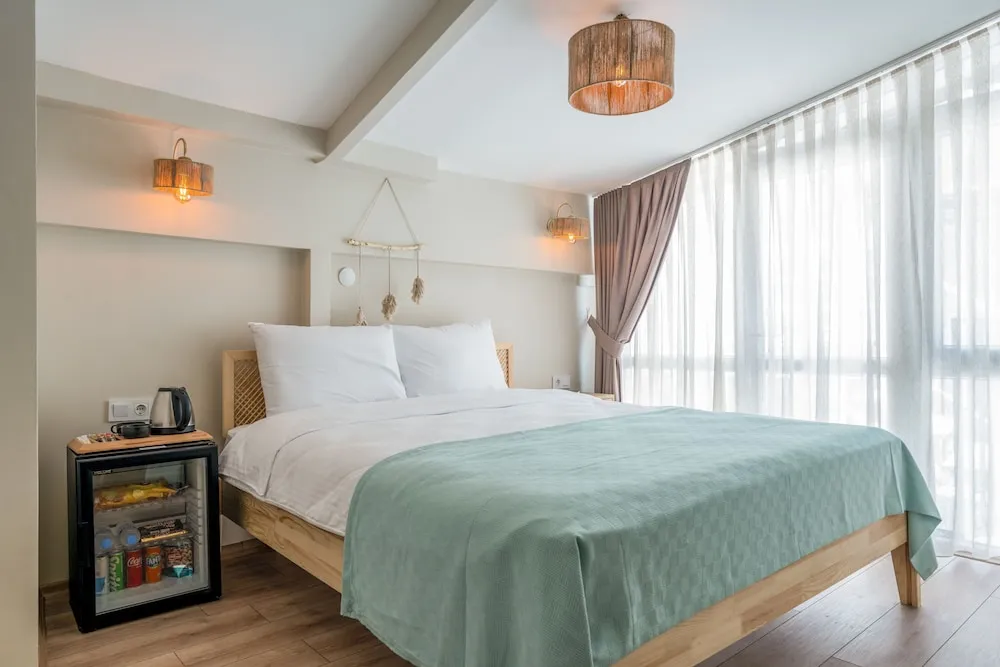 Standart Oda Balkonlu - Bahçe Manzarali (Terevintos)