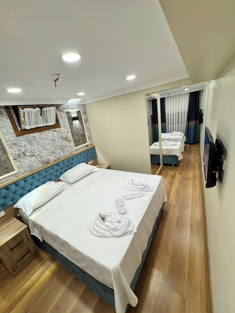 Standard Tek Büyük Yataklı Oda