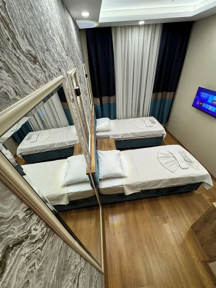 Standard Tek Büyük veya İki Ayrı Yataklı Oda