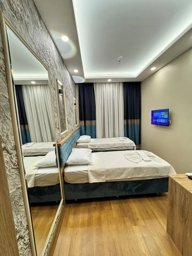 Standard Tek Büyük veya İki Ayrı Yataklı Oda