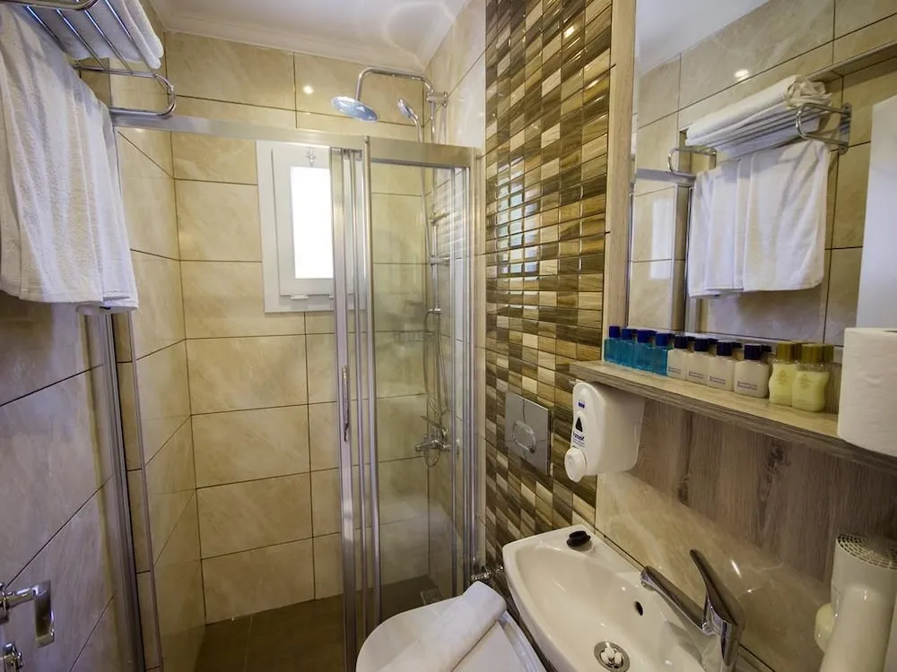 Deluxe Tek Büyük Yataklı Oda, Deniz Manzaralı