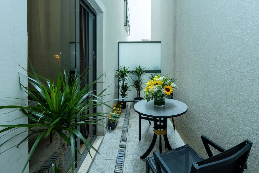 Luxury Tek Büyük veya İki Ayrı Yataklı Oda, Balkon/Veranda, Avlu Manzaralı