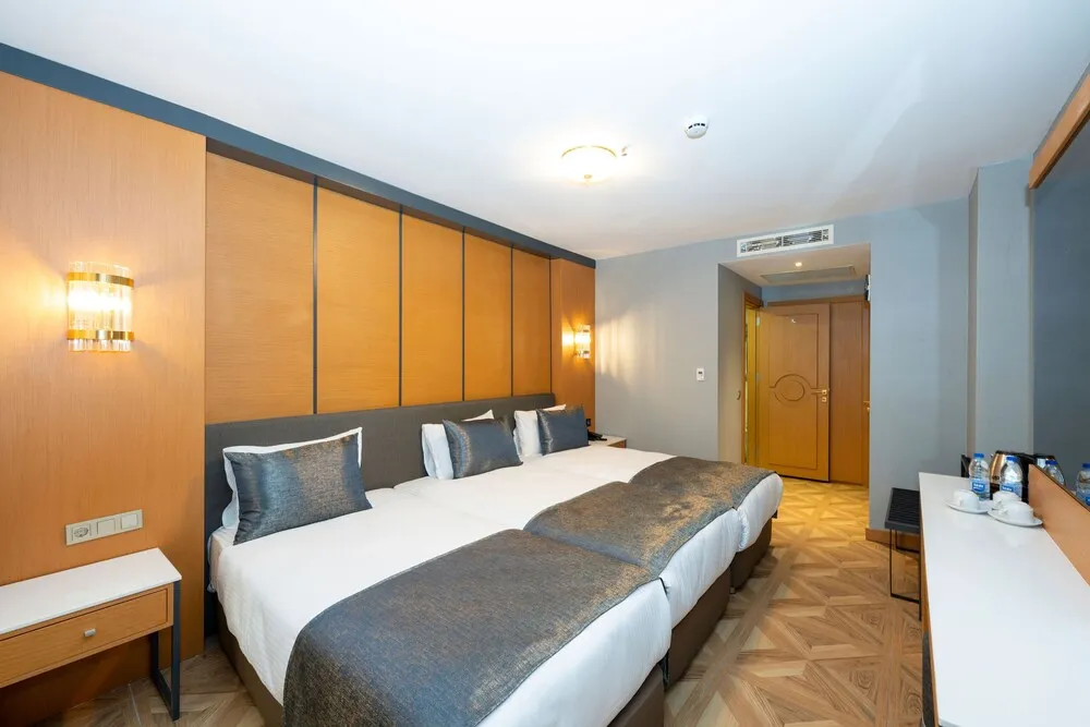 Luxury Üç Kişilik Oda, Şehir Manzaralı