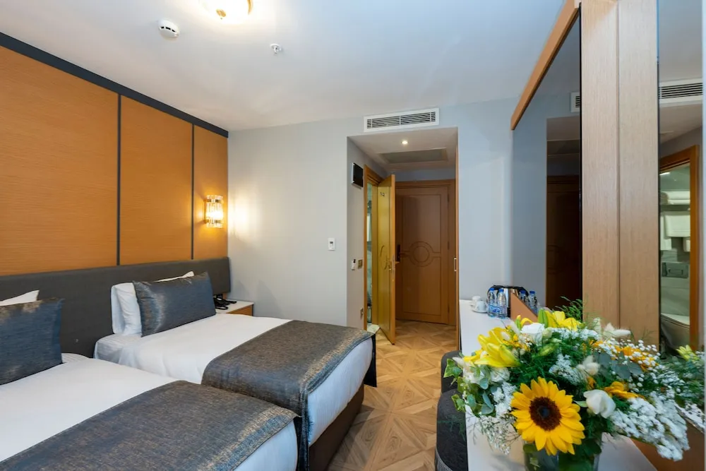 Luxury Tek Büyük veya İki Ayrı Yataklı Oda, Balkon