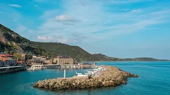 Assos Troy Port Hotel