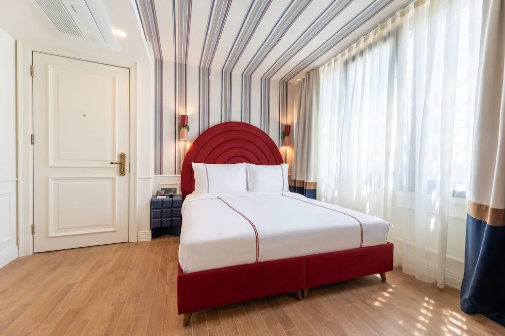 Deluxe Sea View Room