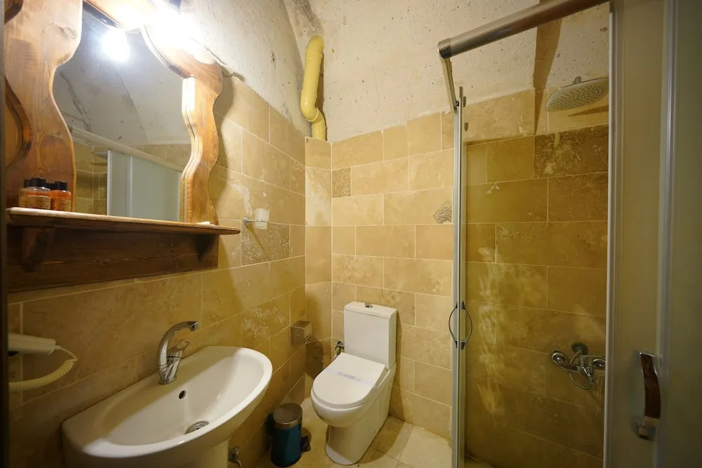 Economy Tek Büyük Yataklı Oda