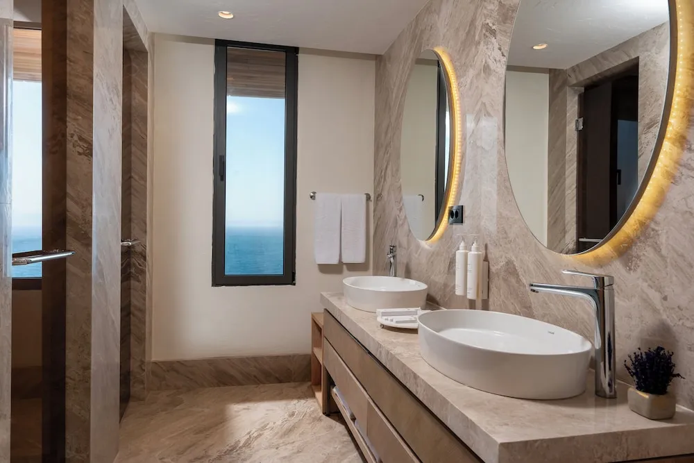 Executive Suite, 2 Bedrooms, Sea View