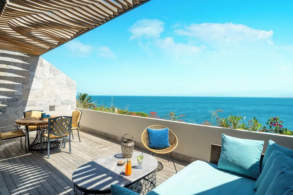 Privilege Suite, 2 Bedrooms, Seaview