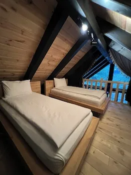 Ayder Vanak Stone Suites