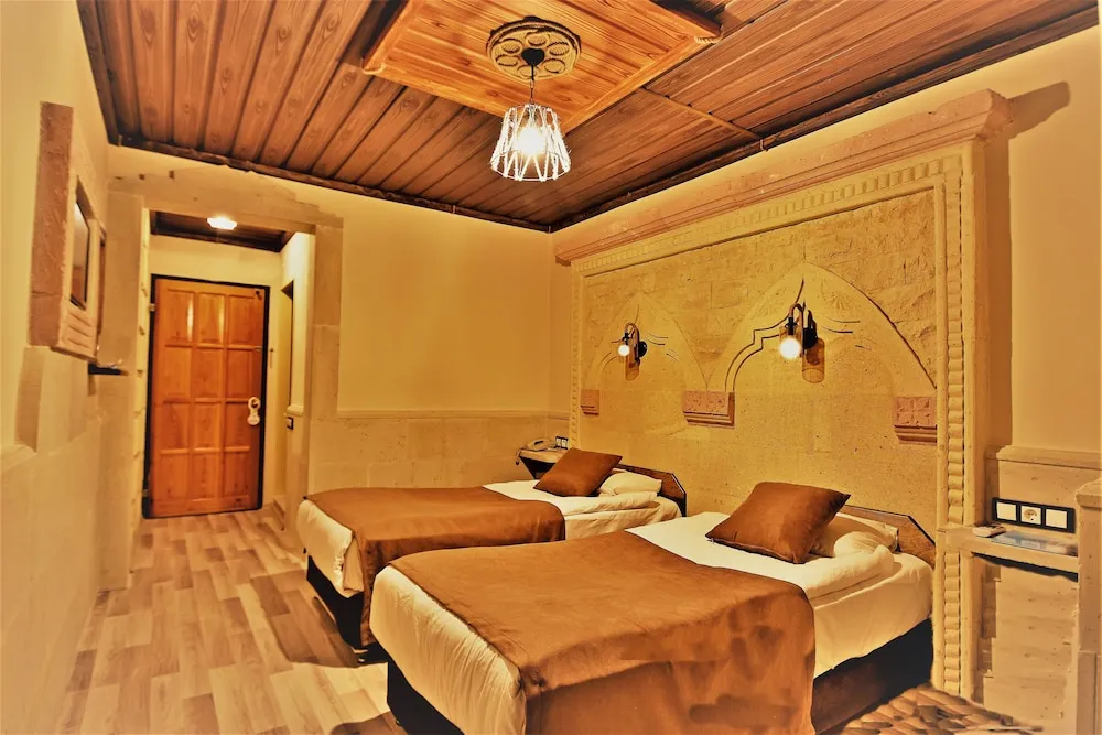 Standard Tek Büyük veya İki Ayrı Yataklı Oda