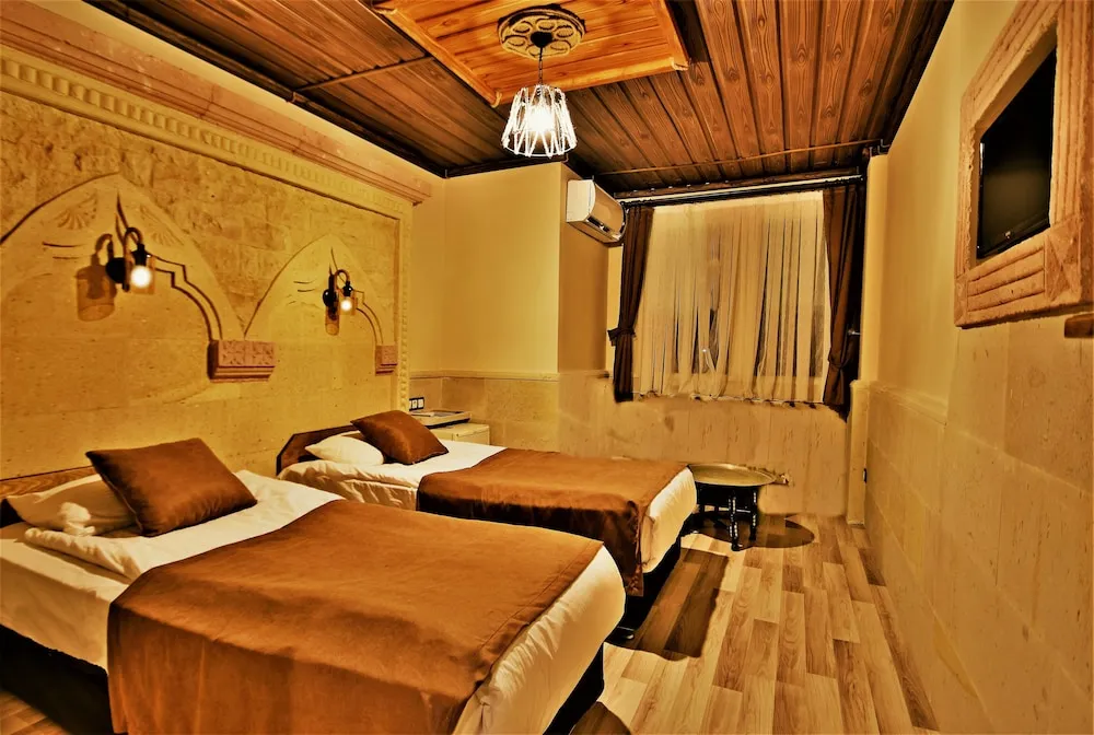 Standard Tek Büyük veya İki Ayrı Yataklı Oda