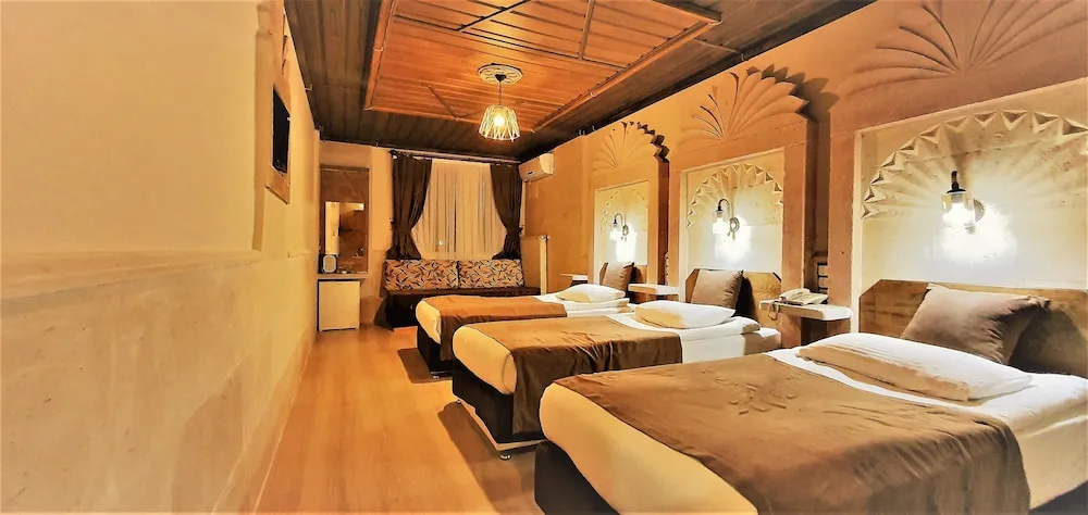 Standard Üç Kişilik Oda